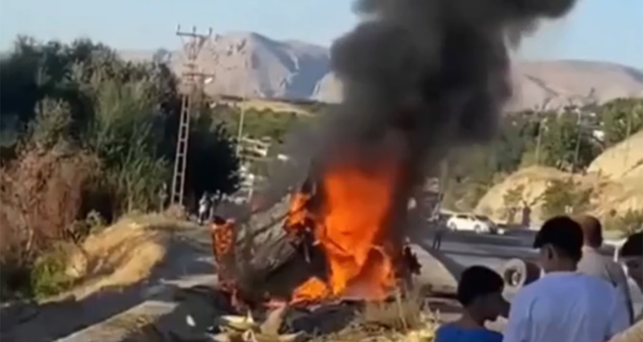 fren patladi tir ile otobus carpisti Ixnphdv1