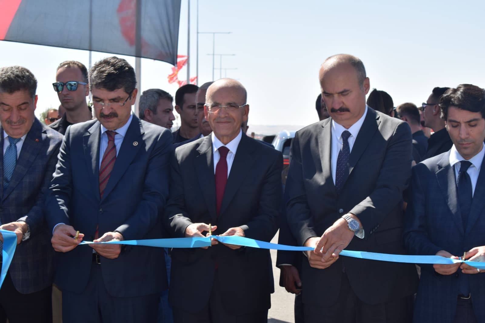 hazine ve maliye bakani simsek batmanimiz muhtemelen 7 ila 10 yil icerisinde buyuksehir olacak 77SLMKnR