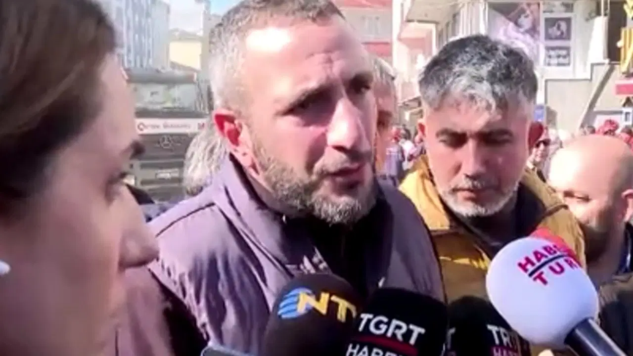 coken binadaki eczaci kolon kesme durumu ihtimali yok 9sNnhhgs.jpg