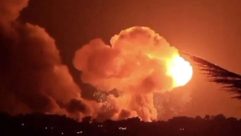 israil ordusu lubnanin guneyini bombaladi 11 yarali 1 olu SHpqj81W.jpg