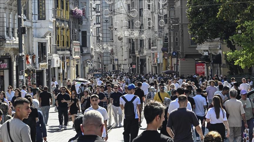 tuketim harcamalarinda en yuksek pay istanbulun aA5mxkJS.jpg