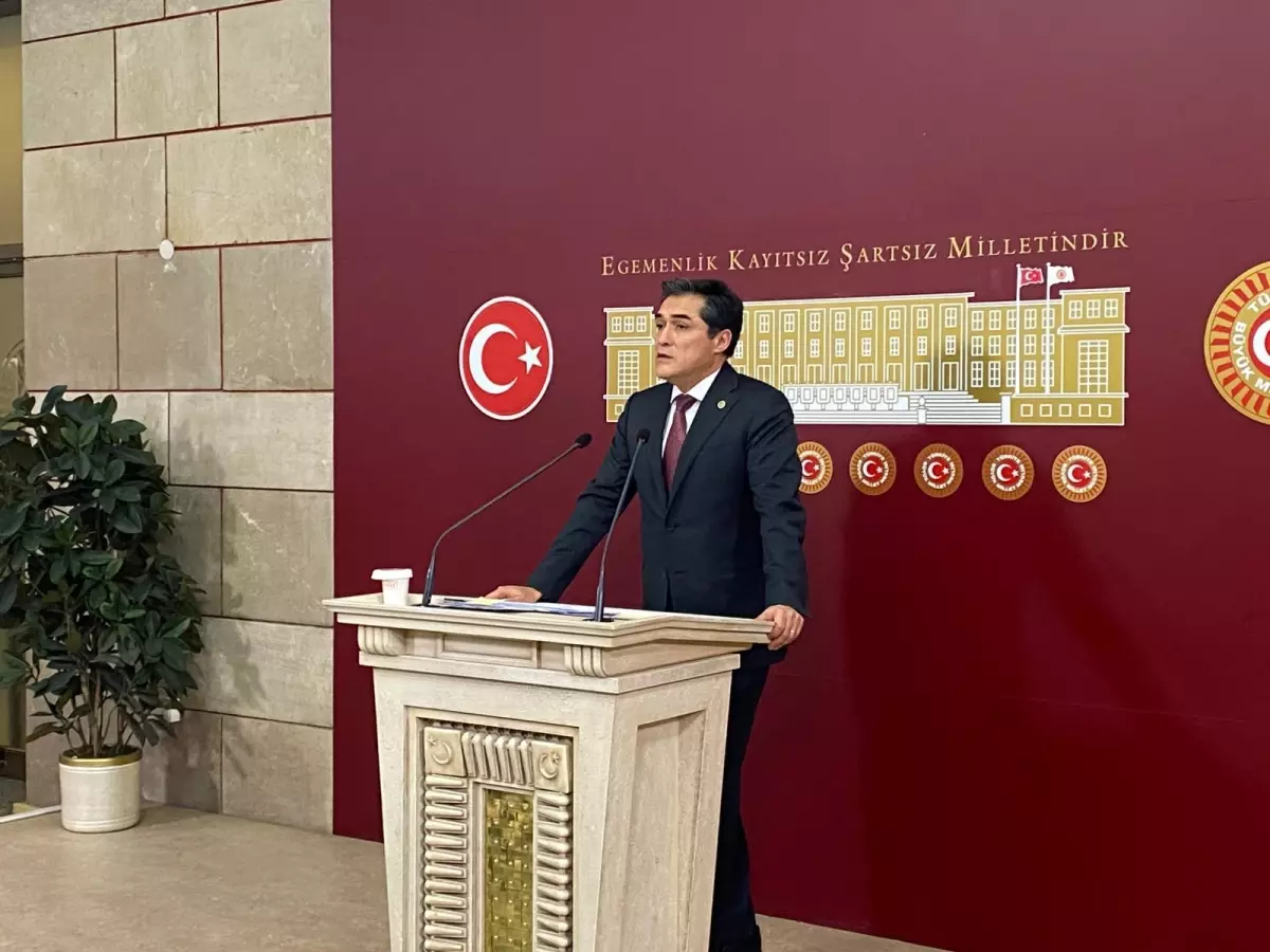 iyi partiden imraliya komisyon ziyaretine elestiri WMKzEAm2.jpg