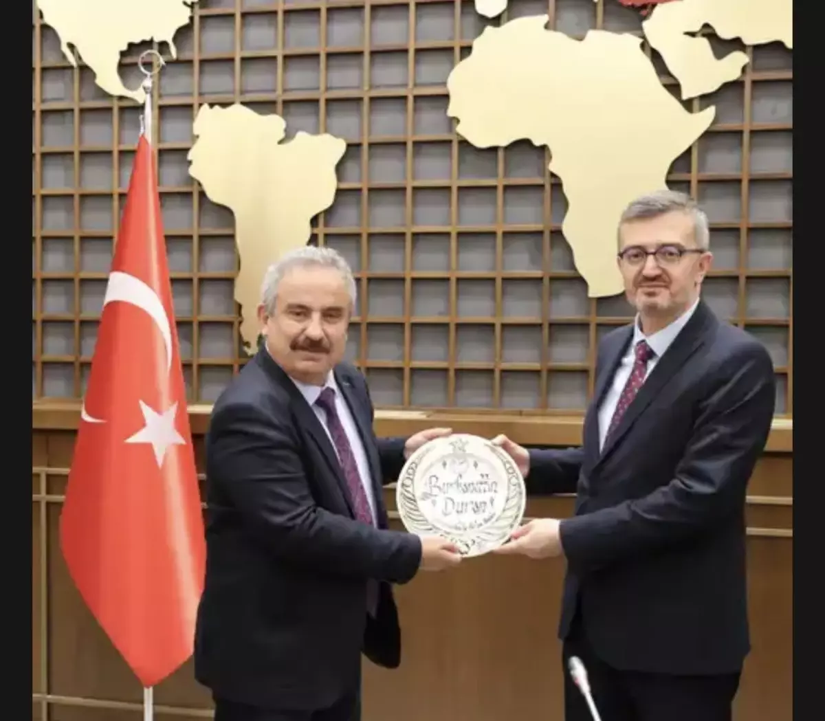 turkiye basin federasyonu iletisim baskani burhanettin durani ziyaret etti PUPFCbqb.jpg
