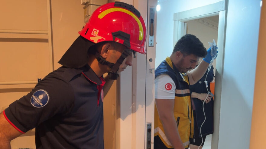 Acil Yardım Ekipleri Zamanla Yarıştı: 70 Yaşındaki Kadının Çığlıkları Kurtardı