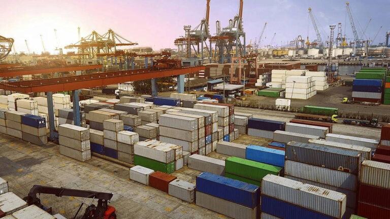tuik-dis-ticaret-verilerini-acikladi-ihracat-azalirken-ithalat-artmaya-devam-ediyor-rKmSYDXc